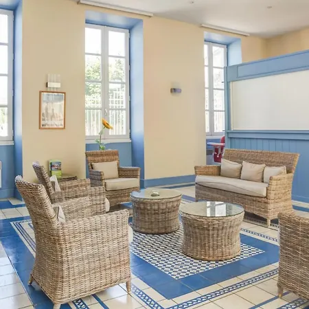 Le Palais Des Gouverneurs S2p Feriested *